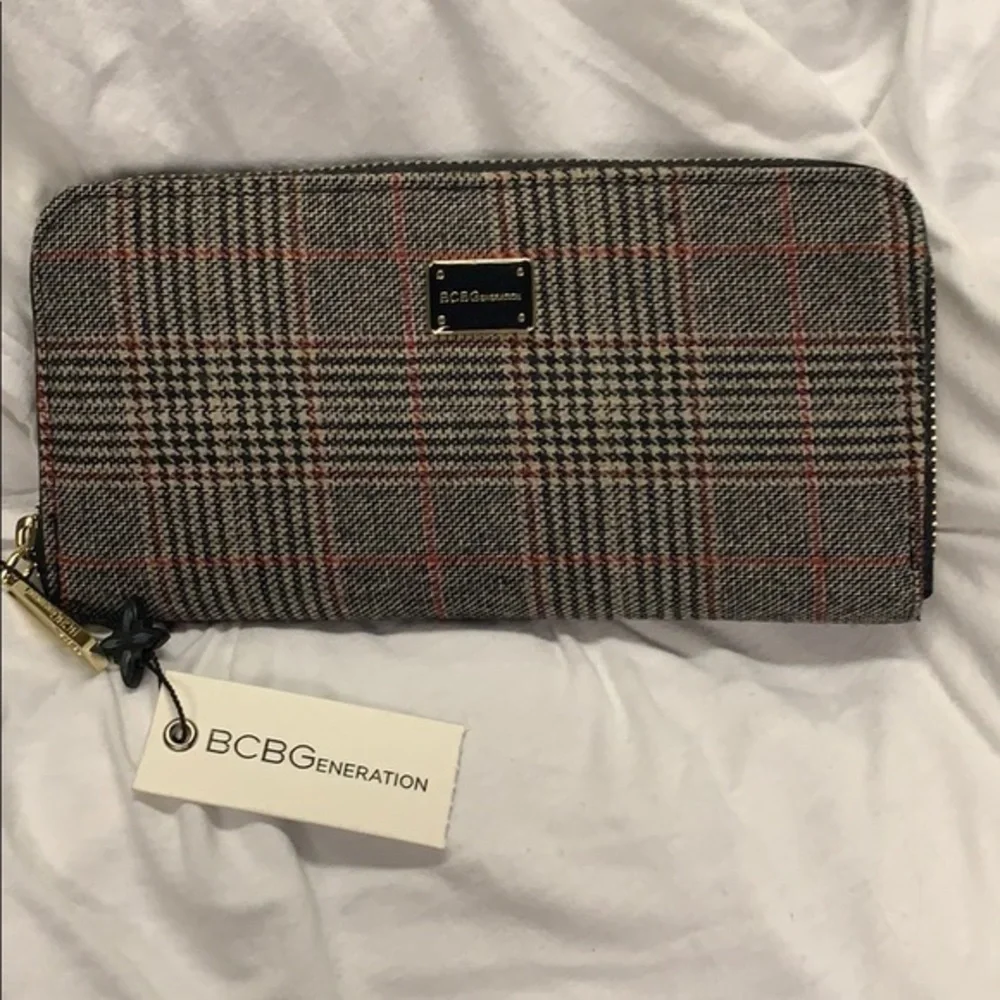 NWT BCBG Plaid Wallet
